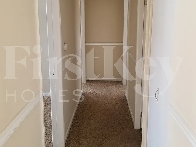 303 Prospect Ave — Photo 5