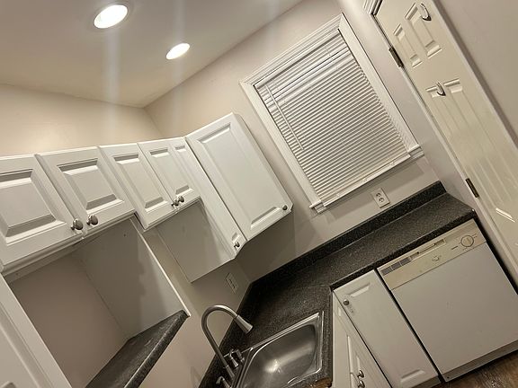 2nd image of 656 Providence St #302