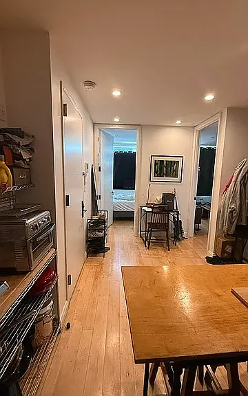 1814 Gates Ave #1A — Photo 2