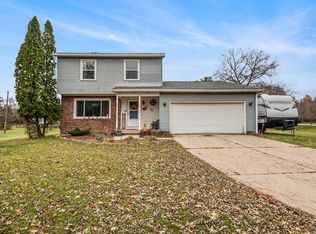 6932 McCords Ave SE, Alto, MI 49302