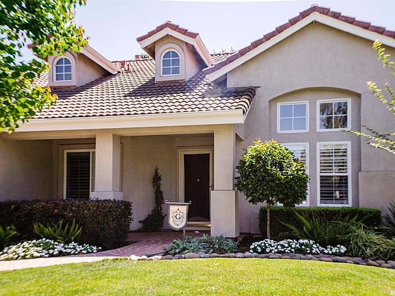 2nd image of 4226 Pinehurst Cir