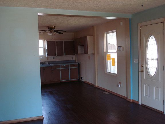 Additional Living Room