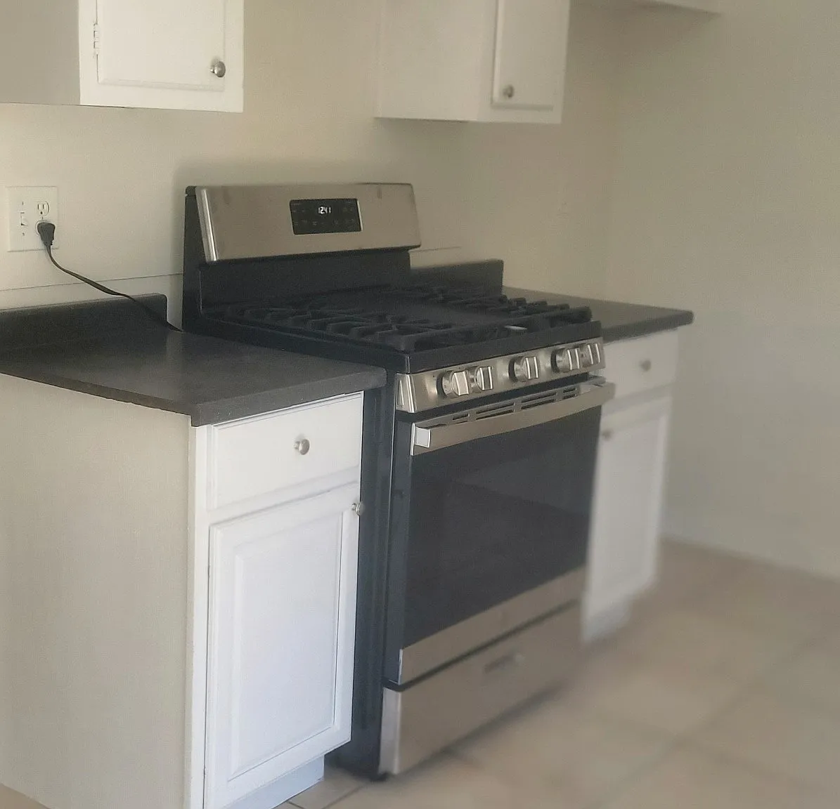 2 bed, 1.5 bath, $2,500 — Photo 3