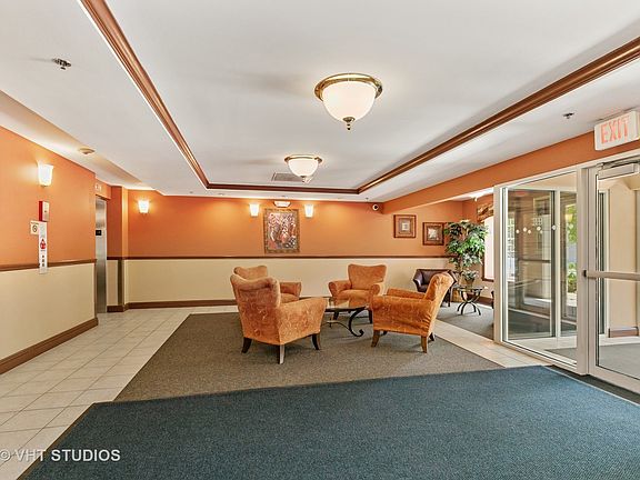 3rd image of 390 W Mahogany Ct Unit 602