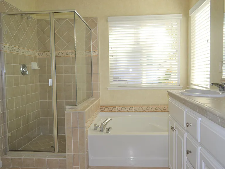 1336 Tiffany Dr — Photo 14