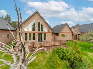 8558 Red Wing Ln, Redmond, OR 97756