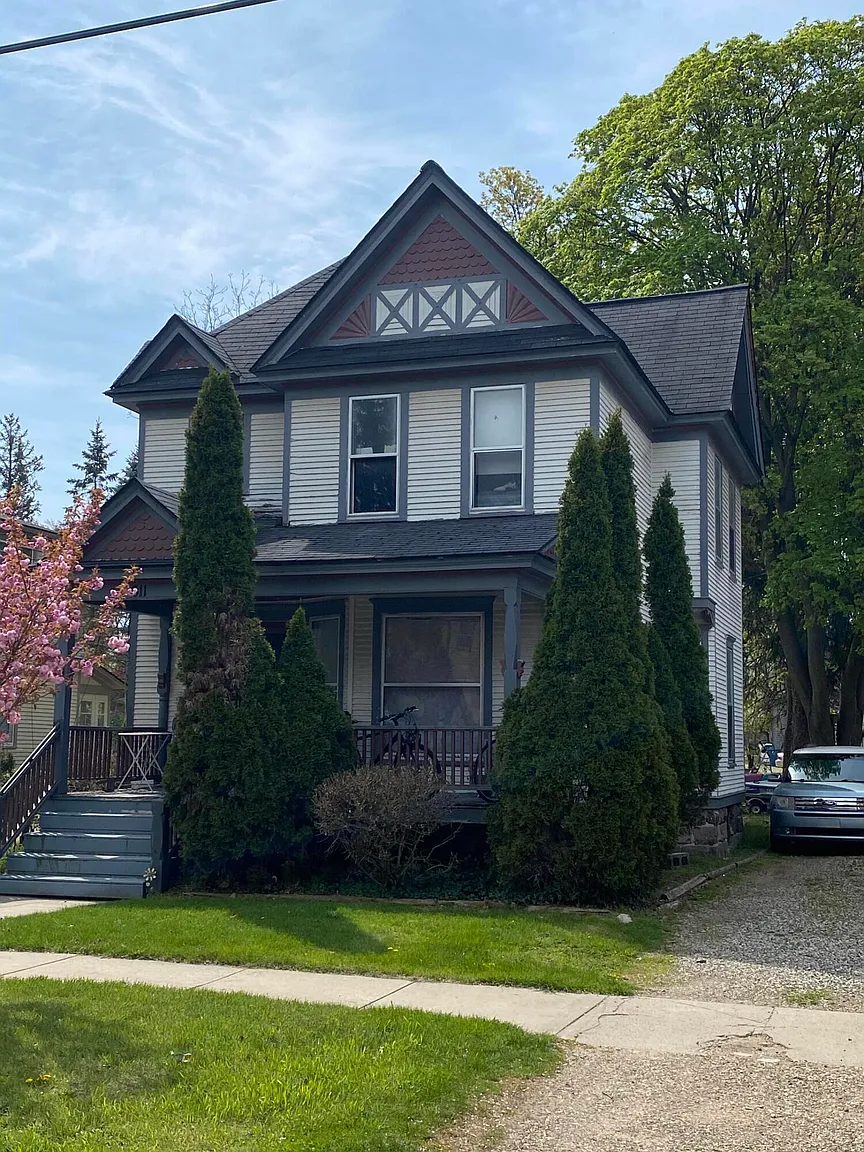 611 Minor Ave photo 1