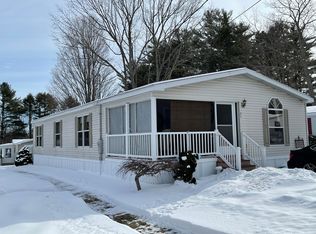 25 Whistle Stop Cir, Wells, ME 04090