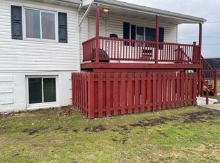 606 Baldwin Rd, Akron, OH 44312