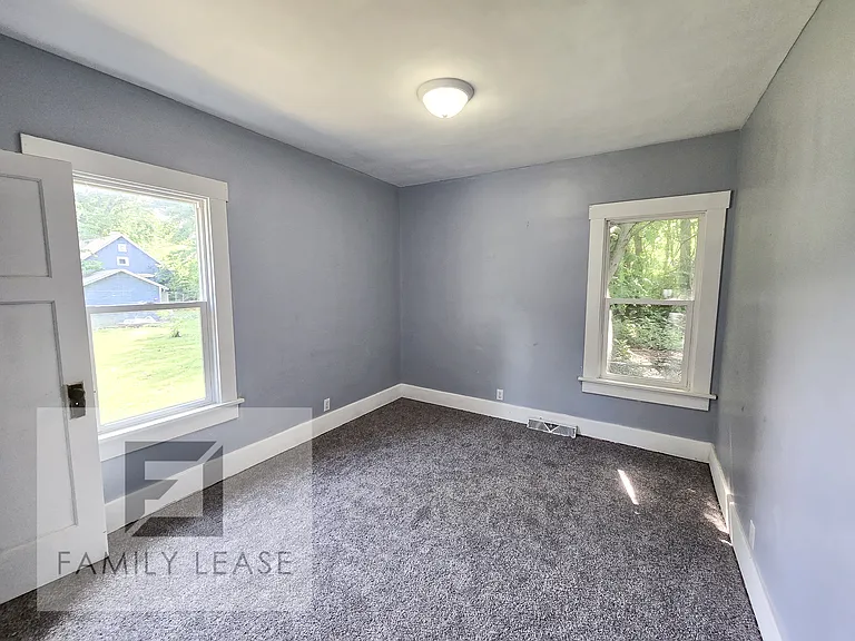 259 N 21st St — Photo 4
