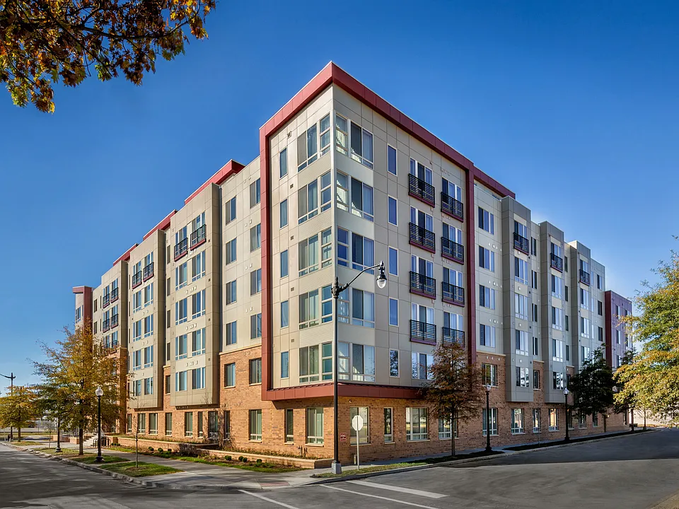 Building Photo 5