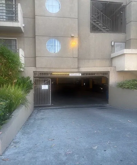 345 S Alexandria Ave #307 — Photo 36