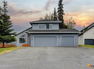 5720 Flagstone Cir, Anchorage, AK 99502