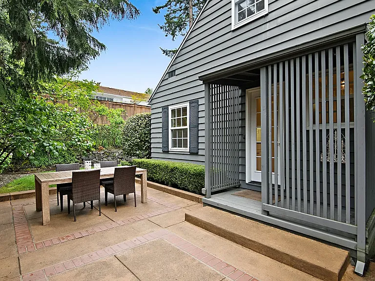 7205 SW Benz Park Dr — Photo 18