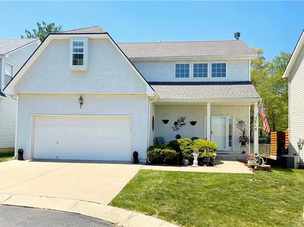715 E 124th St, Kansas City, MO 64146