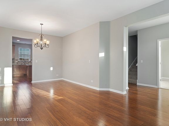 4th image of 2765 Liberty Lakes Blvd