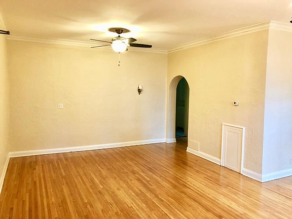 5th image of 3145 Girard Ave S #9