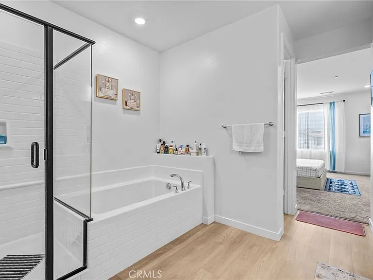 27676 Symphony Pl — Photo 18