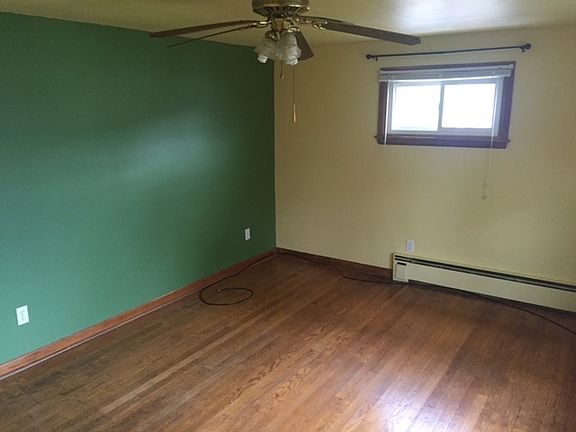 3rd image of 340 1/2 E Kline St