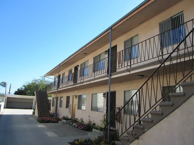 1st image of 4018 Live Oak St APT G