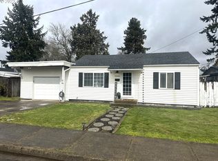 1046 E Van Buren Ave, Cottage Grove, OR 97424