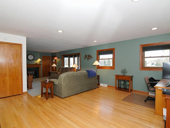 4th image of 400 Kirkwood Ave