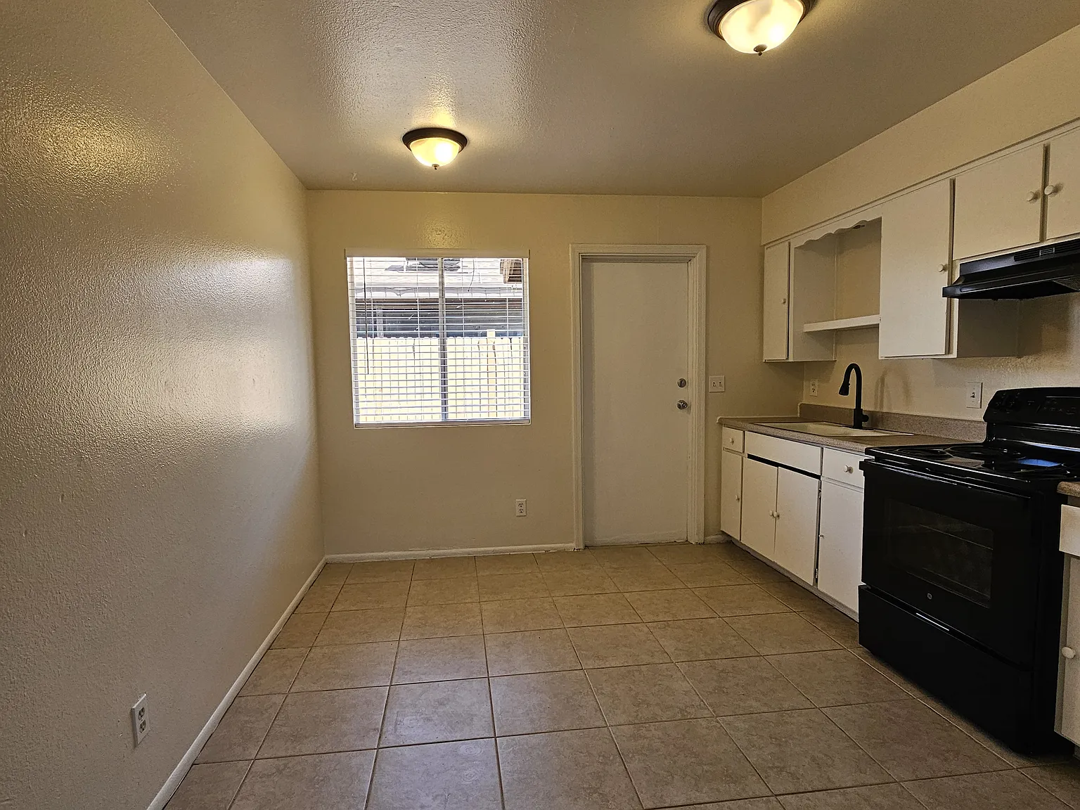 Broadway Rd - 2222 — Photo 1