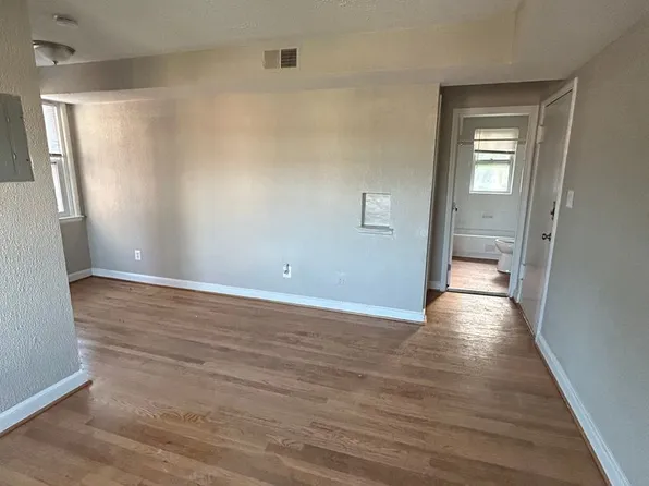 449 Burbank St SE, Washington, DC 20019