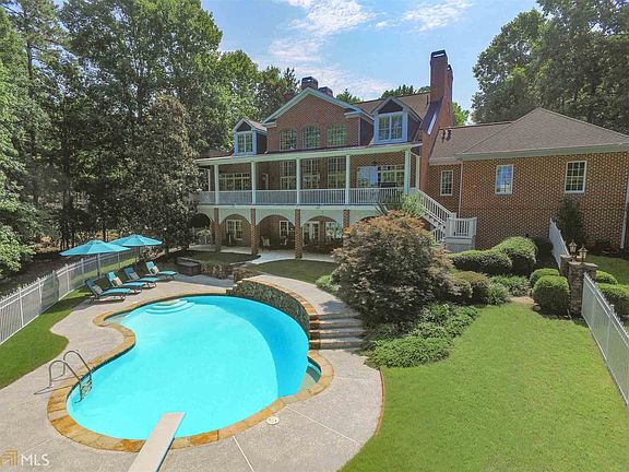 4th image of 1005 Mickleton Ln