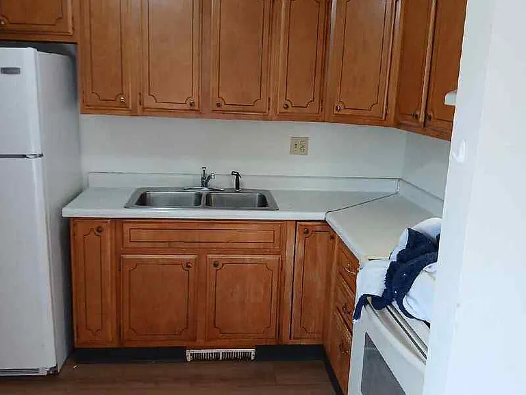958 Gay Dr #3 — Photo 6