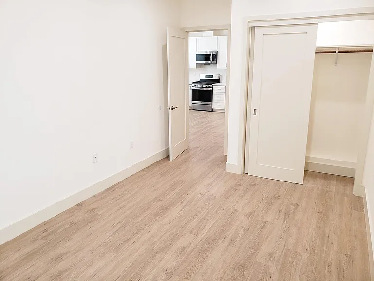 2741 Geary Blvd #B — Photo 5