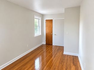 160-05 46th Ave #2, Flushing, NY 11358
