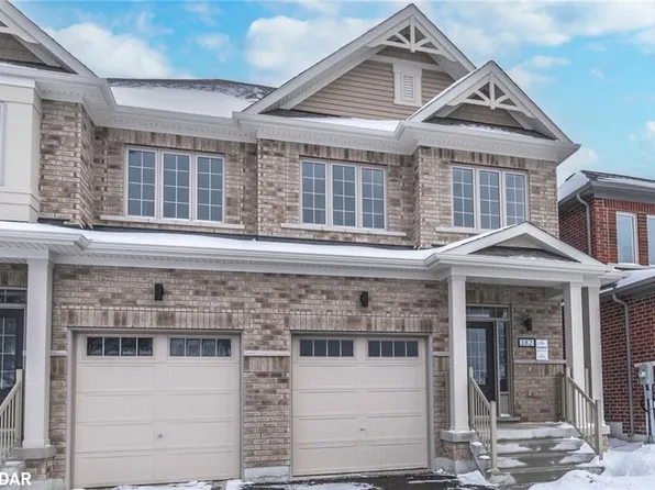 182 Durham Ave, Barrie, ON L9J 0L5