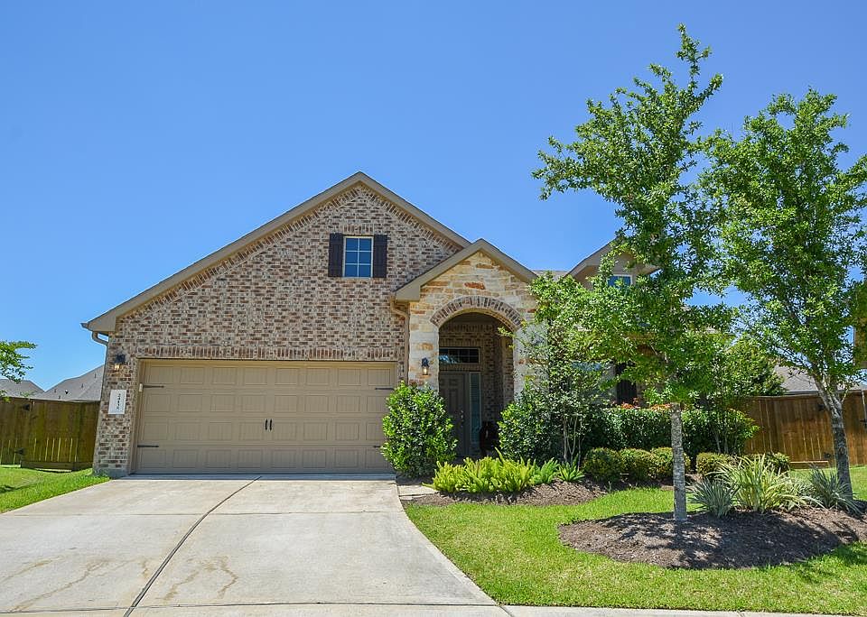 1st image of 24135 Rosalia Ct