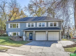 1405 Cascio Dr, Bellevue, NE 68005