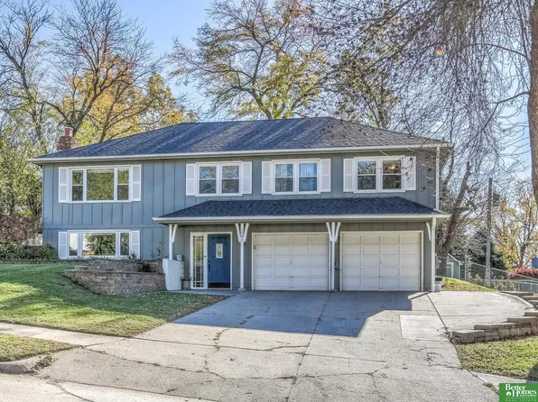1405 Cascio Dr, Bellevue, NE 68005