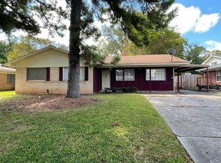 1906 Cambridge St, Bossier City, LA 71112