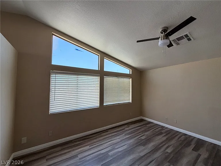 852 Celebration Dr — Photo 25