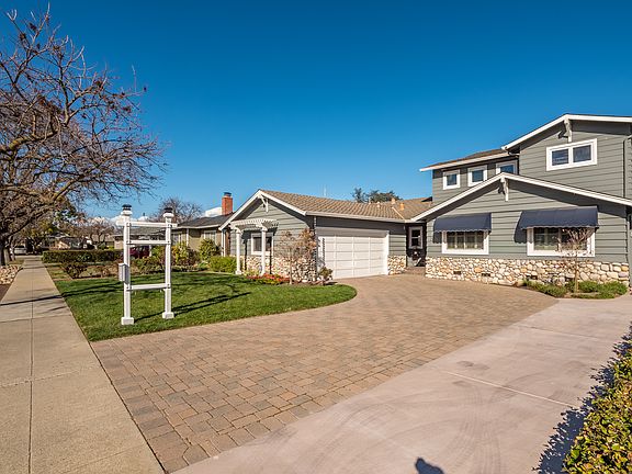 2nd image of 2676 Evora Dr