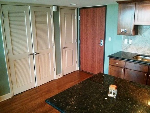 2nd image of 600 E Admiral Blvd Unit 906