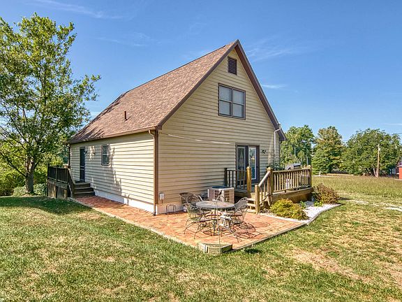 4th image of 6628 Rose Ln