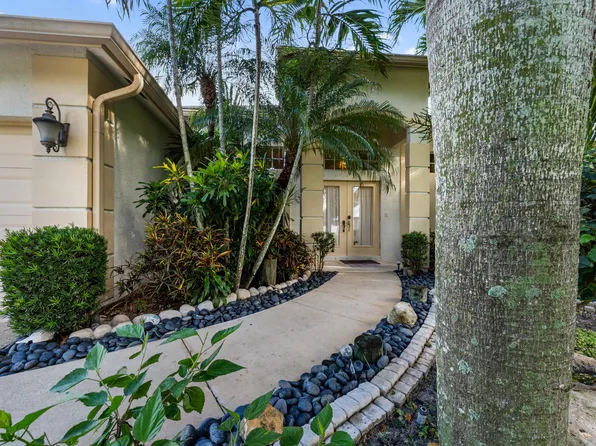 1357 SW Idol Avenue, Port St Lucie, FL 34953