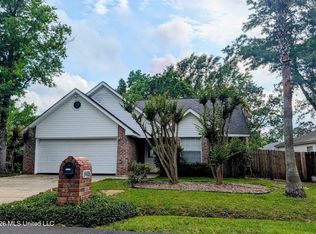 84115 Lola Dr, Diamondhead, MS 39525