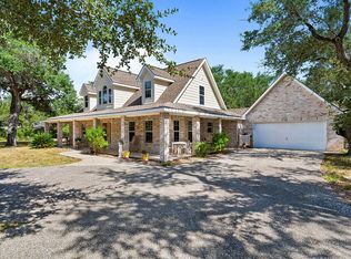 330 Sanctuary Dr, Rockport, TX 78382