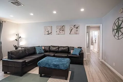 Carrera Dr — Photo 25