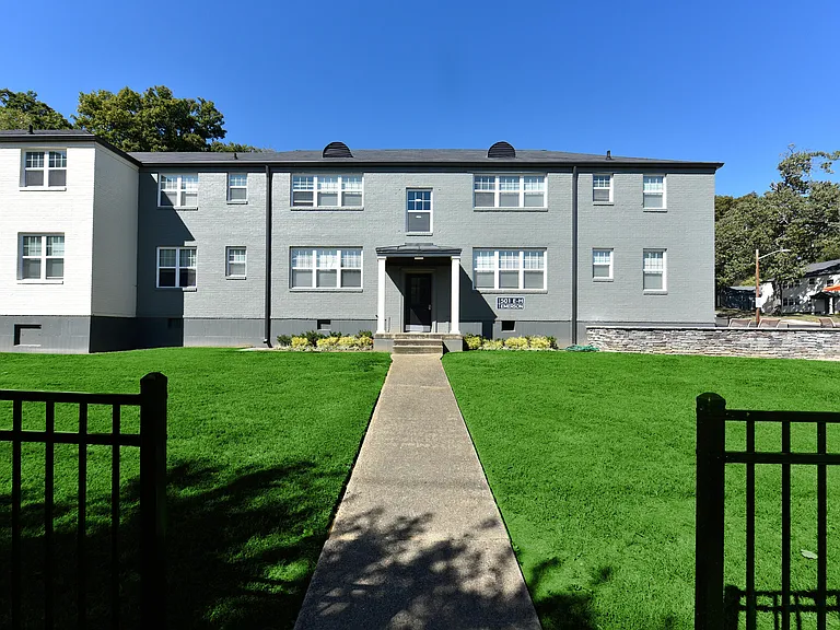 Building exterior & landscaping