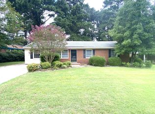 104 Nichols Dr, Greenville, NC 27858