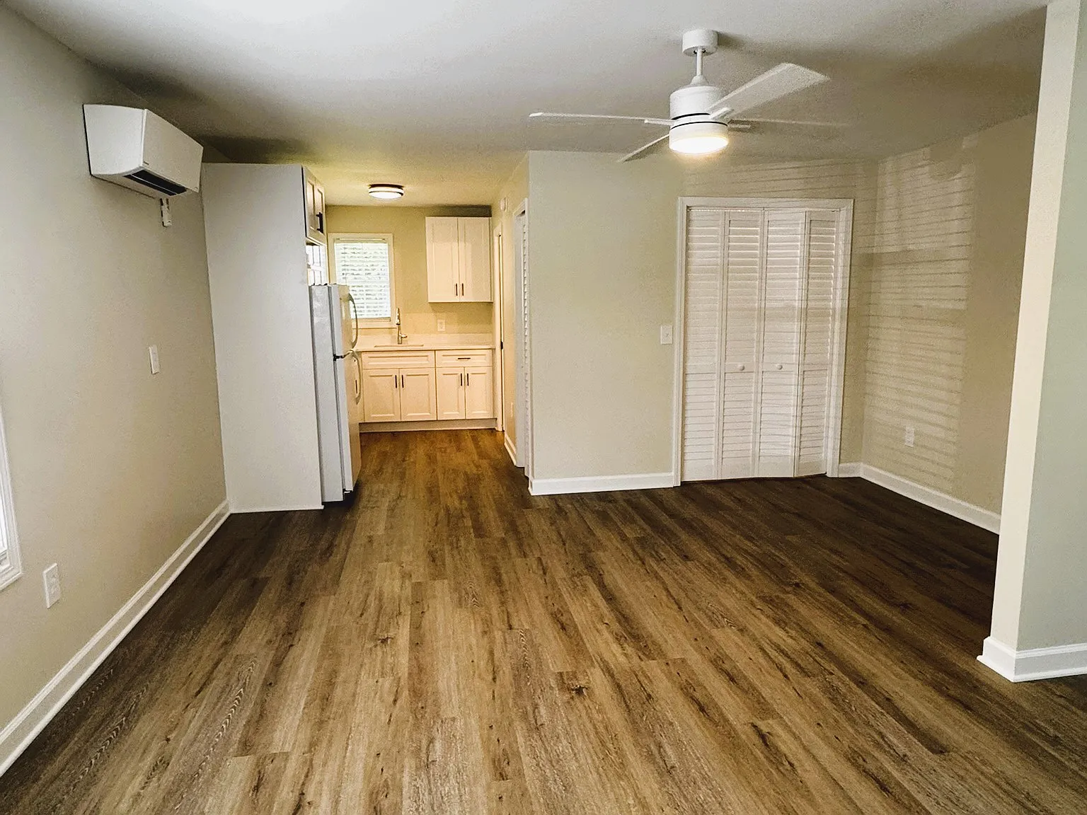 Studio, 462 sqft, $1,175 — Photo 2