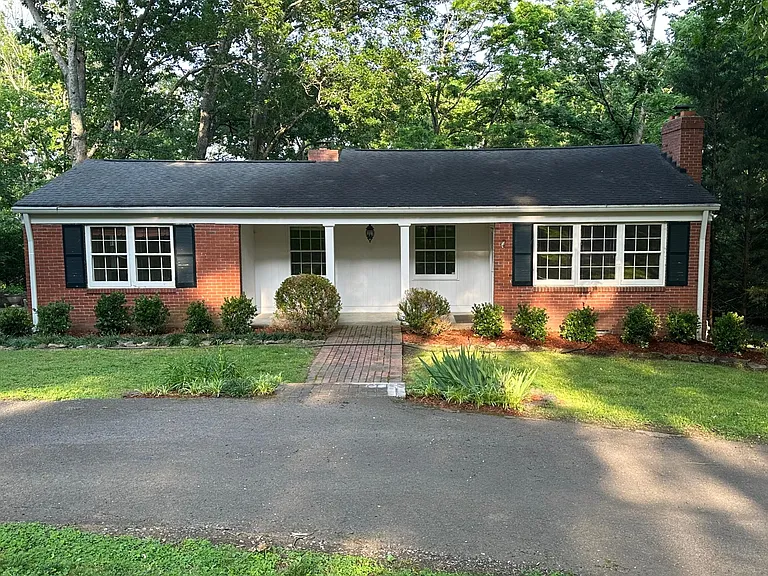 620 Royal Oaks Pl — Photo 1