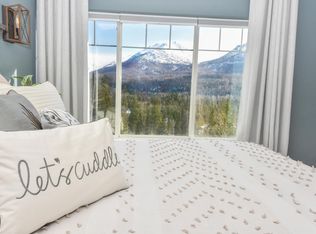 20375 Riverside Dr #16A, Eagle River, AK 99577